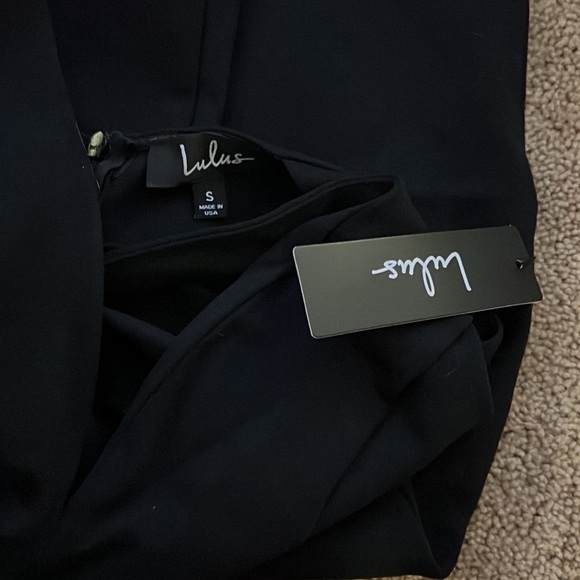 Lulus the perfect Little Black dress - Picture 4 of 4